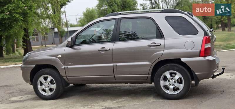 Внедорожник / Кроссовер Kia Sportage 2008 в Кривом Роге