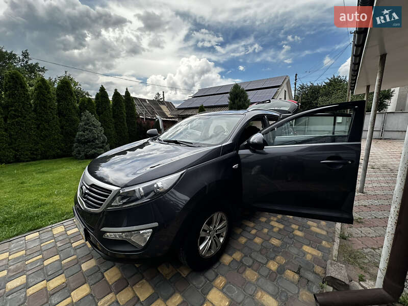 Внедорожник / Кроссовер Kia Sportage 2013 в Запорожье