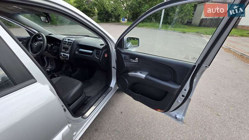 Позашляховик / Кросовер Kia Sportage 2008 в Шостці