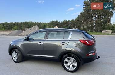 Внедорожник / Кроссовер Kia Sportage 2011 в 