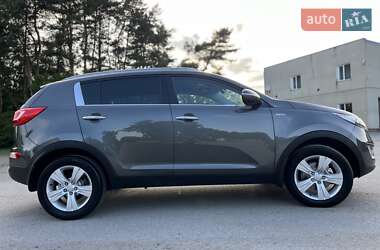 Внедорожник / Кроссовер Kia Sportage 2011 в 