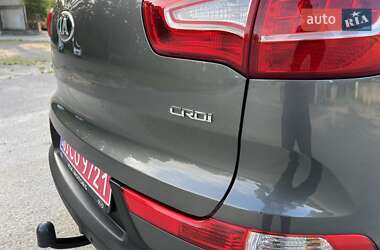 Внедорожник / Кроссовер Kia Sportage 2011 в 