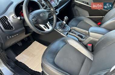 Внедорожник / Кроссовер Kia Sportage 2011 в 