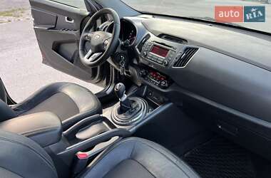Внедорожник / Кроссовер Kia Sportage 2011 в 
