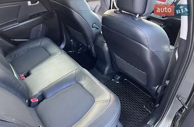 Внедорожник / Кроссовер Kia Sportage 2011 в 