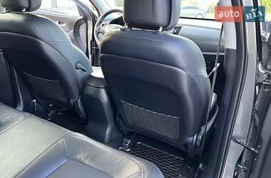 Внедорожник / Кроссовер Kia Sportage 2011 в 