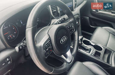 Внедорожник / Кроссовер Kia Sportage 2016 в 