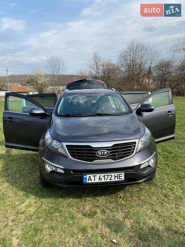 Внедорожник / Кроссовер Kia Sportage 2012 в Гвоздеце
