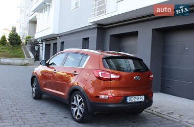 Внедорожник / Кроссовер Kia Sportage 2011 в 