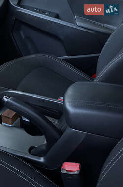 Внедорожник / Кроссовер Kia Sportage 2011 в 