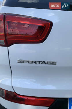 Внедорожник / Кроссовер Kia Sportage 2014 в 