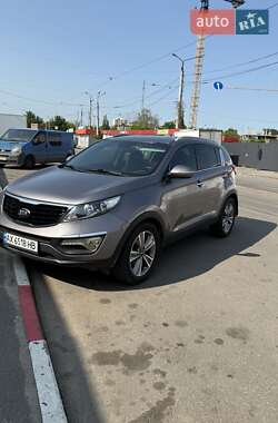 Внедорожник / Кроссовер Kia Sportage 2014 в 