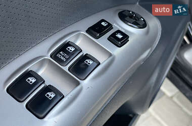 Внедорожник / Кроссовер Kia Sportage 2007 в 