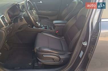 Позашляховик / Кросовер Kia Sportage 2017 в 