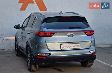 Позашляховик / Кросовер Kia Sportage 2021 в 