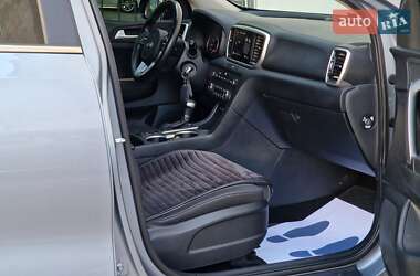 Позашляховик / Кросовер Kia Sportage 2021 в 