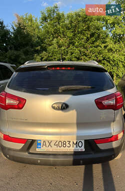 Внедорожник / Кроссовер Kia Sportage 2013 в 