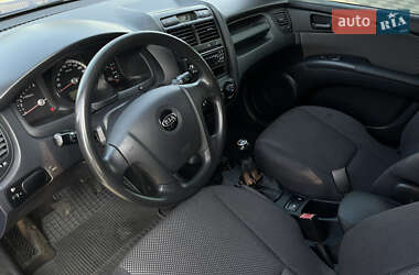 Внедорожник / Кроссовер Kia Sportage 2006 в 