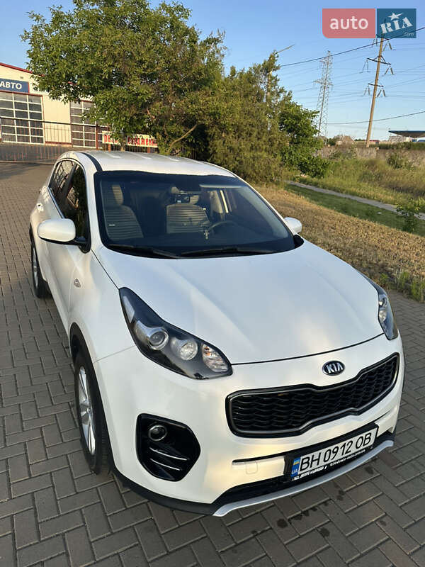 Внедорожник / Кроссовер Kia Sportage 2015 в Одессе