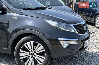 Внедорожник / Кроссовер Kia Sportage 2015 в 
