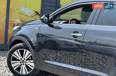 Внедорожник / Кроссовер Kia Sportage 2015 в 