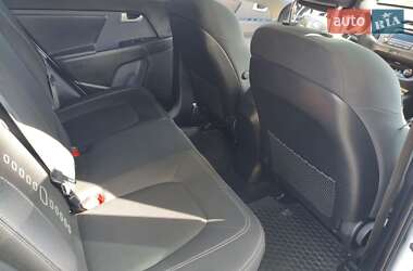 Внедорожник / Кроссовер Kia Sportage 2011 в 