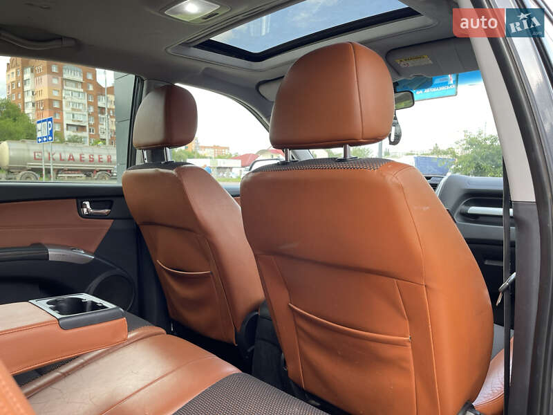 Позашляховик / Кросовер Kia Sportage 2009 в Полтаві