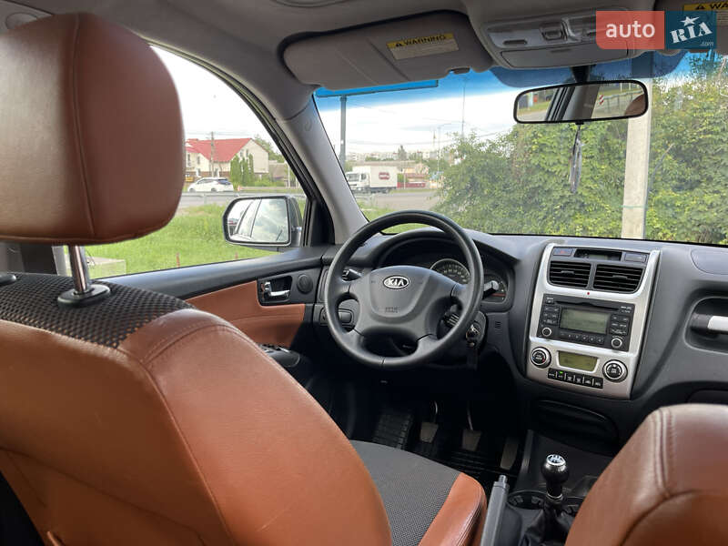 Позашляховик / Кросовер Kia Sportage 2009 в Полтаві