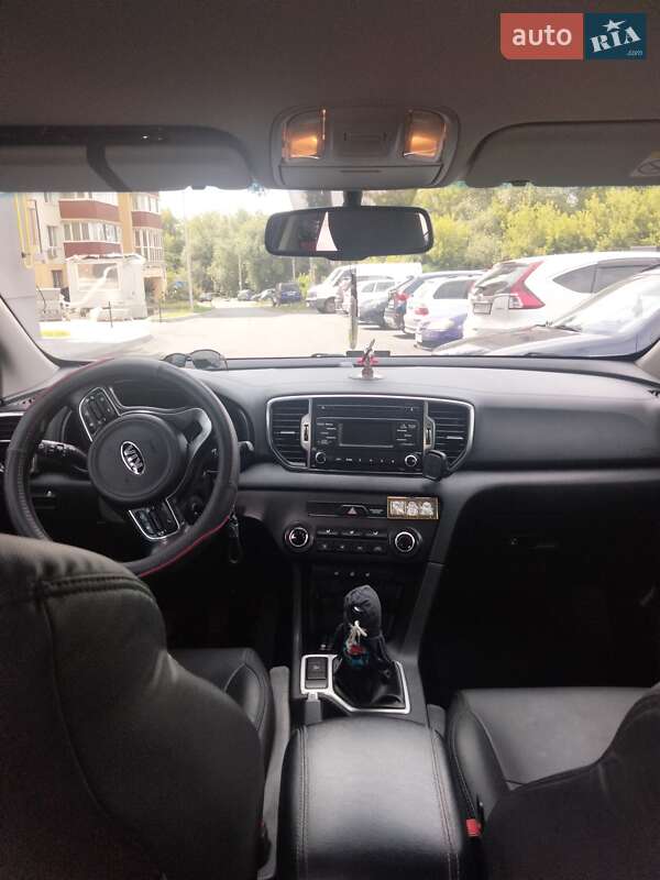 Внедорожник / Кроссовер Kia Sportage 2016 в Виннице