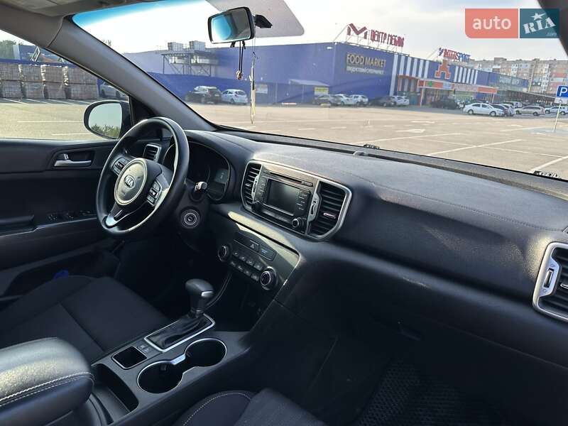 Внедорожник / Кроссовер Kia Sportage 2017 в Кропивницком
