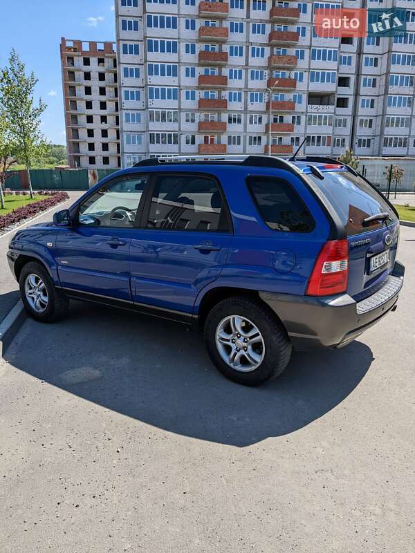 Внедорожник / Кроссовер Kia Sportage 2005 в Днепре