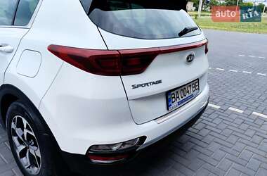 Позашляховик / Кросовер Kia Sportage 2019 в 