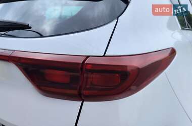 Позашляховик / Кросовер Kia Sportage 2019 в 