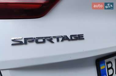 Позашляховик / Кросовер Kia Sportage 2019 в 