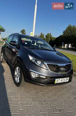 Внедорожник / Кроссовер Kia Sportage 2013 в Ивано-Франковске
