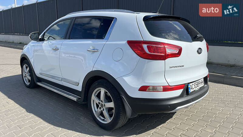 Внедорожник / Кроссовер Kia Sportage 2012 в Луцке
