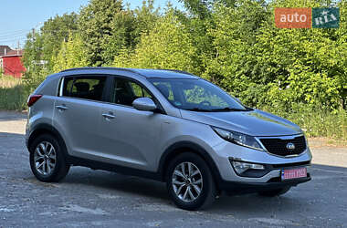 Позашляховик / Кросовер Kia Sportage 2015 в 