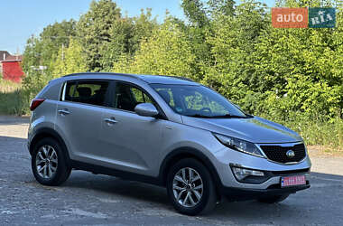 Позашляховик / Кросовер Kia Sportage 2015 в 