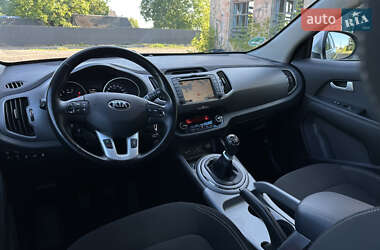 Позашляховик / Кросовер Kia Sportage 2015 в 