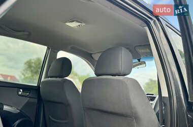 Позашляховик / Кросовер Kia Sportage 2010 в 