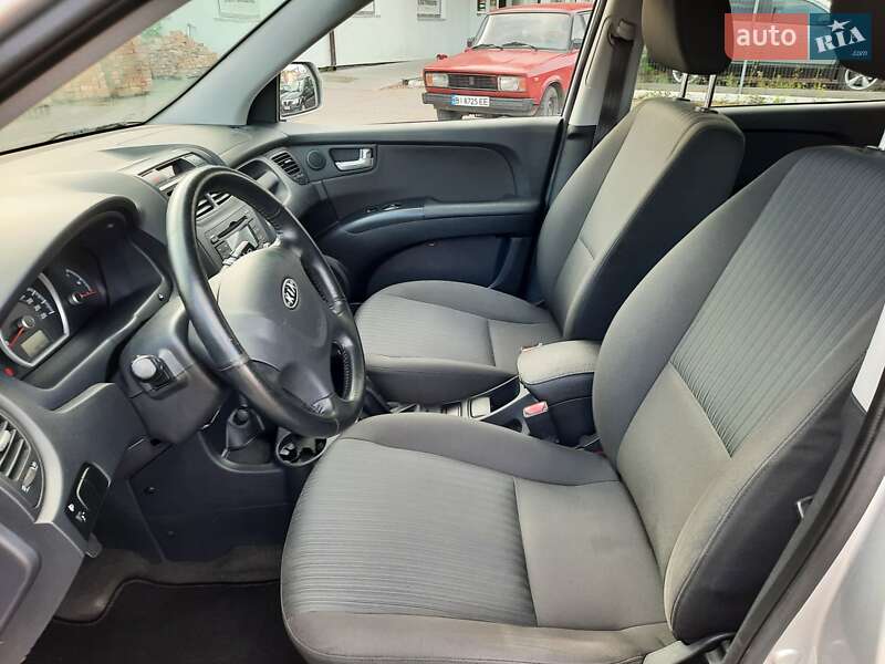 Внедорожник / Кроссовер Kia Sportage 2009 в Полтаве