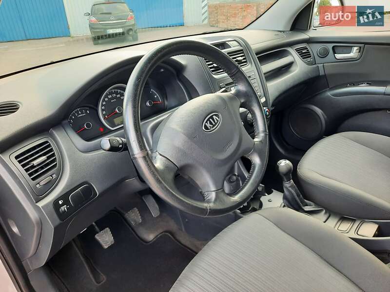 Внедорожник / Кроссовер Kia Sportage 2009 в Полтаве