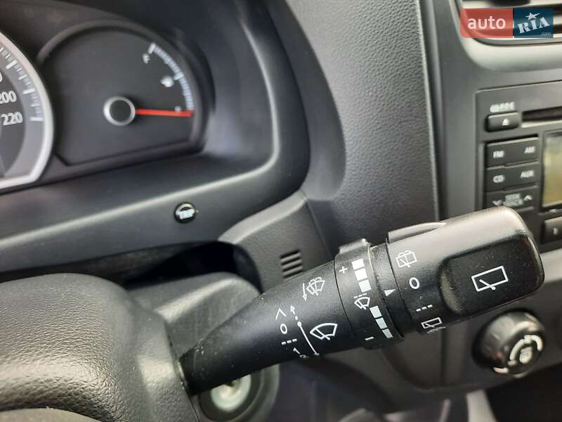 Внедорожник / Кроссовер Kia Sportage 2009 в Полтаве