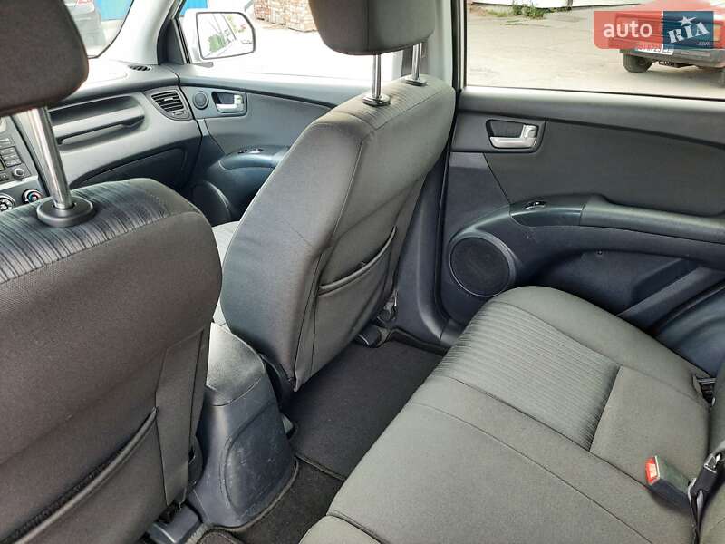 Внедорожник / Кроссовер Kia Sportage 2009 в Полтаве