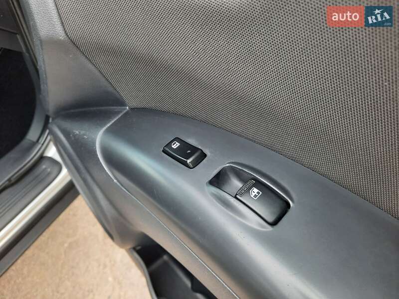 Внедорожник / Кроссовер Kia Sportage 2009 в Полтаве