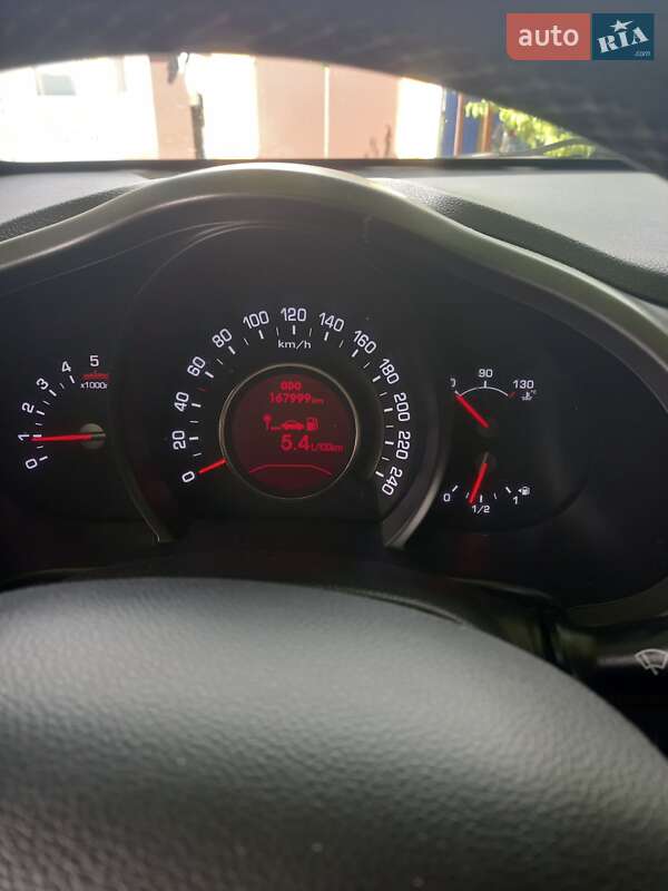 Внедорожник / Кроссовер Kia Sportage 2011 в Романове