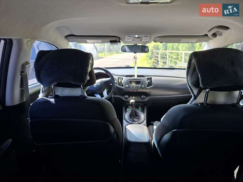 Внедорожник / Кроссовер Kia Sportage 2011 в Ладыжине