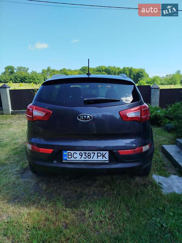 Внедорожник / Кроссовер Kia Sportage 2012 в Яворове
