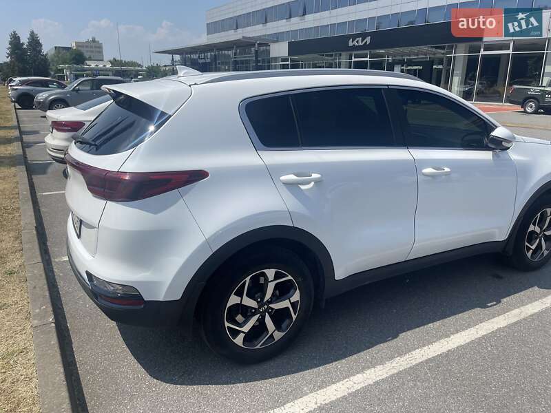 Позашляховик / Кросовер Kia Sportage 2021 в Львові