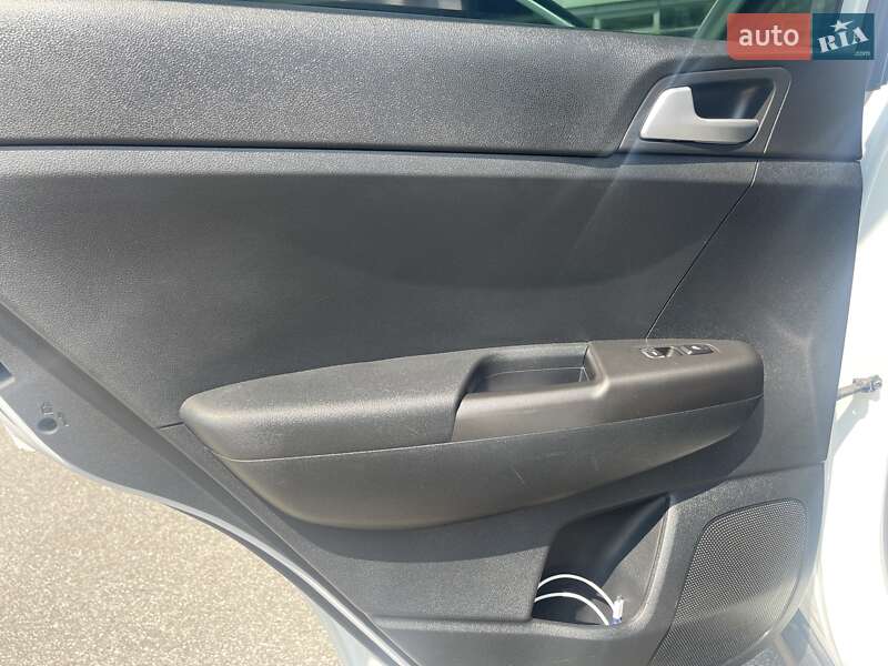 Позашляховик / Кросовер Kia Sportage 2021 в Львові